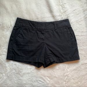 Black LOFT shorts size 00